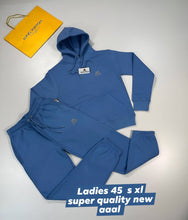 Load image into Gallery viewer, Tracksuit women