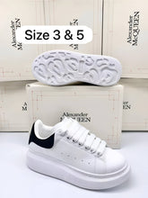 Load image into Gallery viewer, Shoes