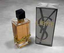 Load image into Gallery viewer, Perfume