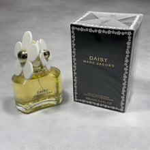 Load image into Gallery viewer, Perfume