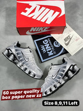 Load image into Gallery viewer, Shoes