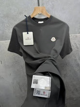Load image into Gallery viewer, Tshirt