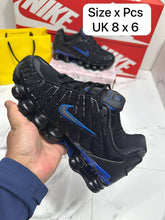 Load image into Gallery viewer, Shoes