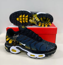 Load image into Gallery viewer, Shoes