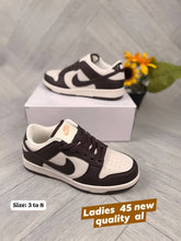 Load image into Gallery viewer, Shoes