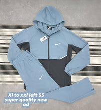 Load image into Gallery viewer, Tracksuit men