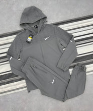 Load image into Gallery viewer, Tracksuit men