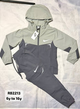 Load image into Gallery viewer, Tracksuit boy