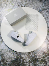 Load image into Gallery viewer, Shoes