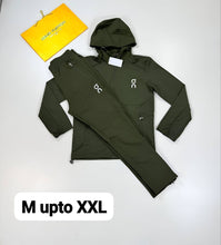 Load image into Gallery viewer, Tracksuit