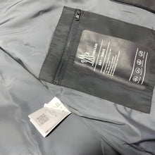 Load image into Gallery viewer, Jacket