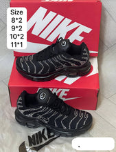 Load image into Gallery viewer, Shoes