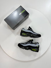 Load image into Gallery viewer, Shoes