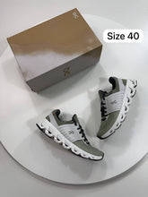 Load image into Gallery viewer, Shoes