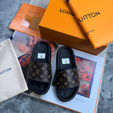 Load image into Gallery viewer, Slipper