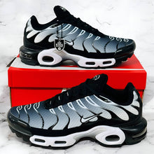 Load image into Gallery viewer, Shoes