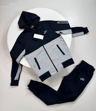 Load image into Gallery viewer, Tracksuit men