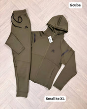 Load image into Gallery viewer, Tracksuit men