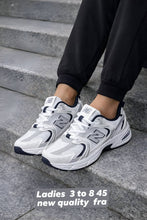 Load image into Gallery viewer, Shoes