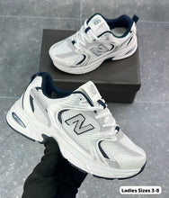 Load image into Gallery viewer, Shoes