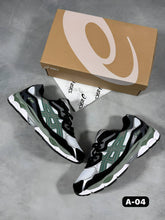 Load image into Gallery viewer, Shoes