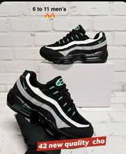 Load image into Gallery viewer, Shoes