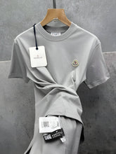 Load image into Gallery viewer, Tshirt