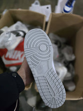 Load image into Gallery viewer, Shoes