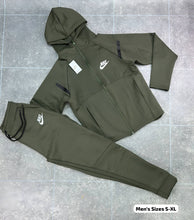 Load image into Gallery viewer, Tracksuit men