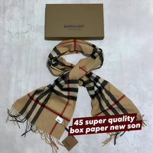 Load image into Gallery viewer, Scarf