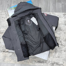 Load image into Gallery viewer, Jacket