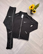 Load image into Gallery viewer, Tracksuit women