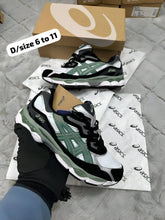 Load image into Gallery viewer, Shoes
