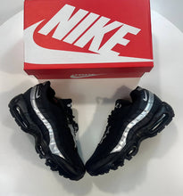 Load image into Gallery viewer, Shoes