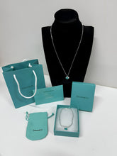 Load image into Gallery viewer, Necklace Set