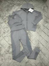 Load image into Gallery viewer, Tracksuit women