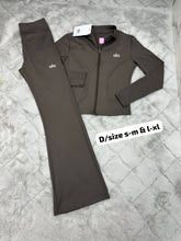Load image into Gallery viewer, Tracksuit women