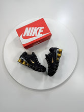 Load image into Gallery viewer, Shoes