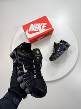 Load image into Gallery viewer, Shoes