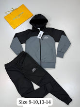 Load image into Gallery viewer, Tracksuit boy