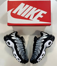 Load image into Gallery viewer, Shoes men