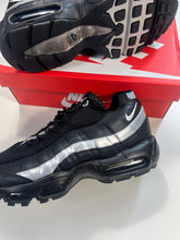 Load image into Gallery viewer, Shoes men