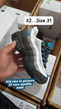 Load image into Gallery viewer, Shoes boy