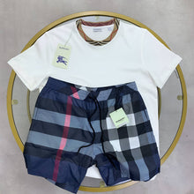Load image into Gallery viewer, Tshirt