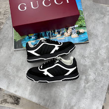 Load image into Gallery viewer, Shoes men