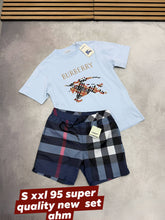 Load image into Gallery viewer, Tshirt