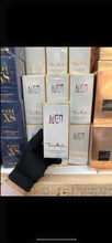 Load image into Gallery viewer, Perfume
