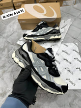 Load image into Gallery viewer, Shoes