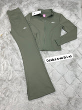 Load image into Gallery viewer, Tracksuit women