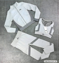 Load image into Gallery viewer, Tracksuit women